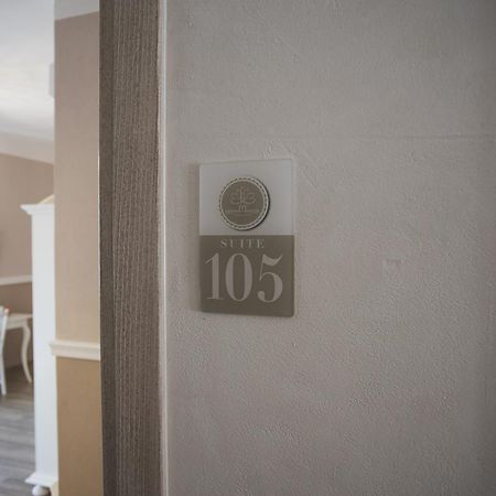 Les Suites Magnolia Ольбія Екстер'єр фото