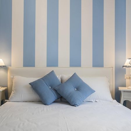 Les Suites Magnolia Ольбія Екстер'єр фото